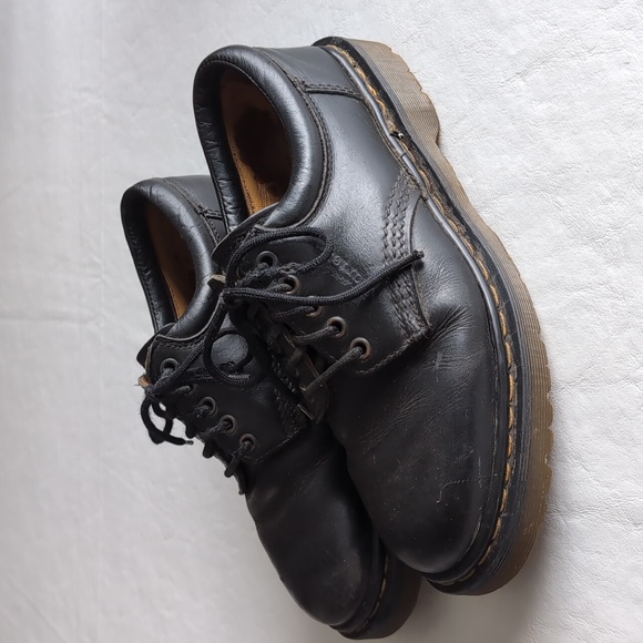 Dr. Martens Black Oxfords 5 Eye Shoes Vintage England Mens 8 Womens 9 UK Men's 7